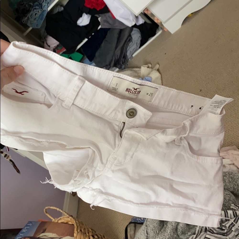 hollister low rise shorts